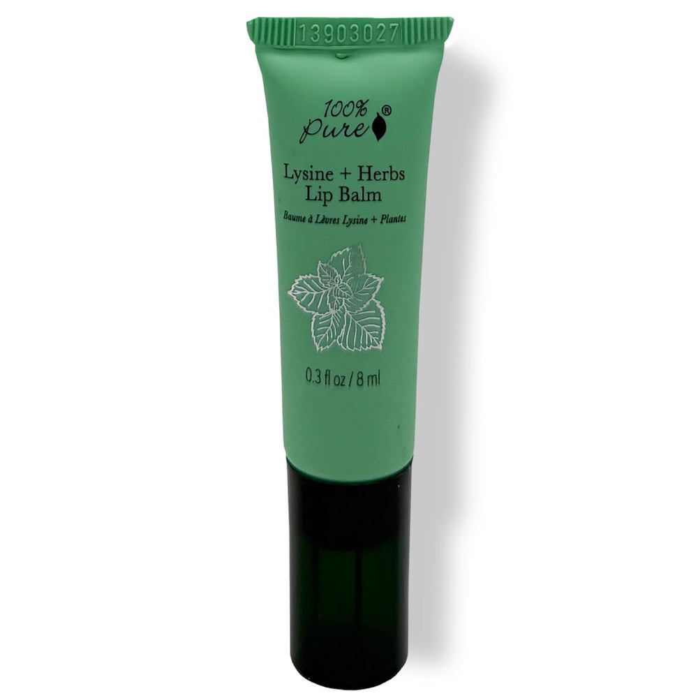 100% PURE Lisina + Hierbas bálsamo labial; aplicación suave para hidratar labios irritados.