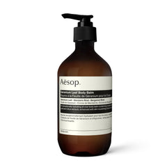 Bálsamo corporal Aesop con hoja de geranio para hidratación suave.