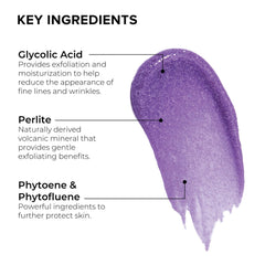 ALASTIN ReSURFACE exfoliante en mano, muestra textura cremosa para rutina de cuidado.