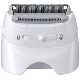 Braun replacement head front view for precise shaving on sensitive skin