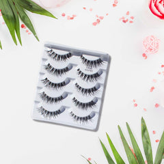 Ardell Demi Wispies: banda demi cómoda para uso prolongado.