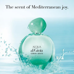 Armani Beauty Acqua di Gioia Intense, luz solar realza el color turquesa del frasco.