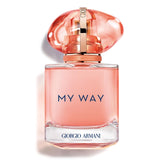 Armani Beauty My Way Ylang: botella en tono coral para un look luminoso.