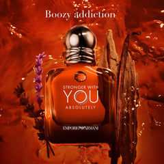 Armani Beauty Stronger With You Absolutely — detalle de caja, diseño elegante.