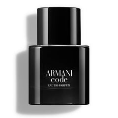 Armani Code Eau de Parfum: botella frontal, presencia elegante para ocasiones formales.