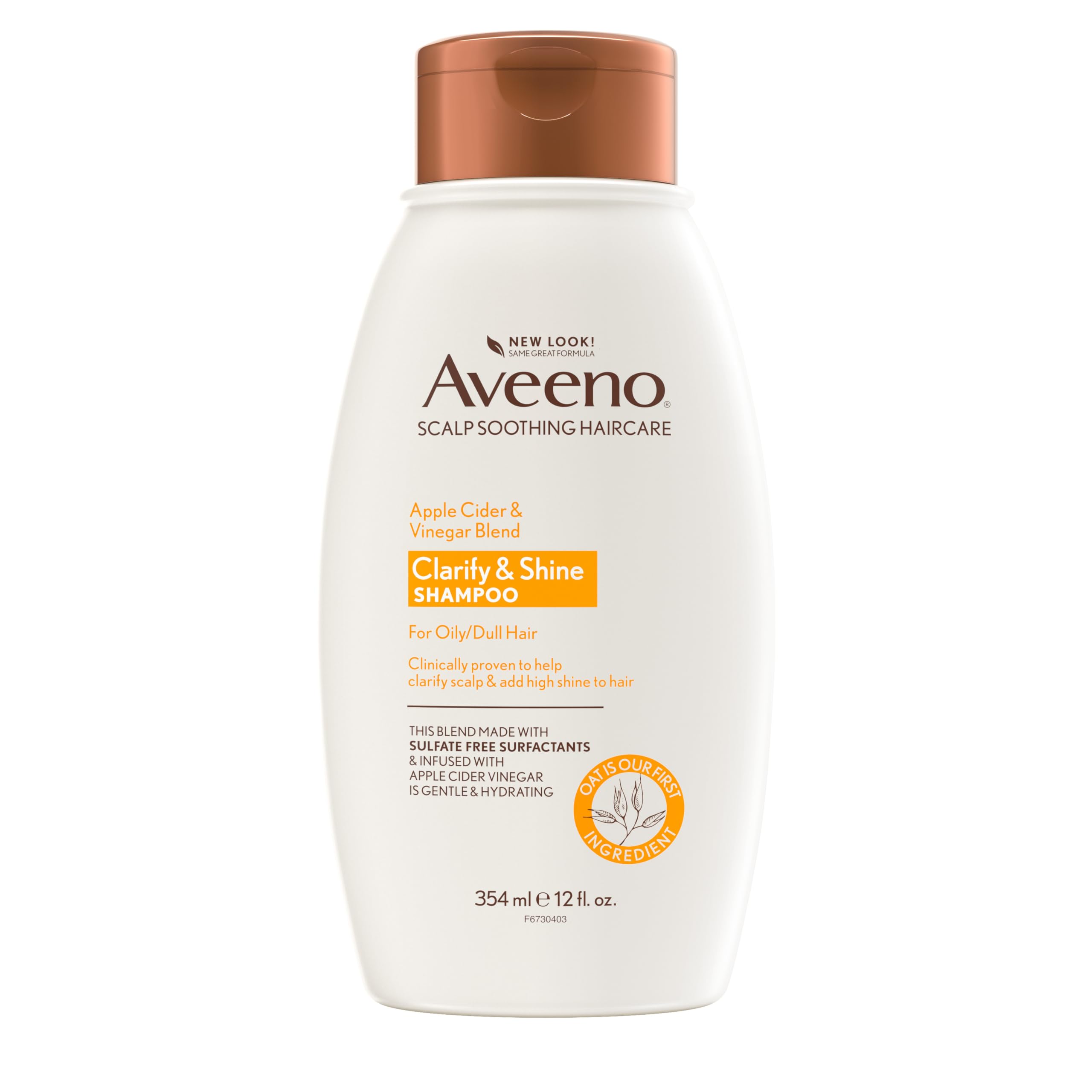 Aveeno shampoo clarificante en botella elimina acumulación y deja el cabello ligero.