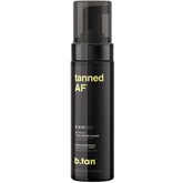 b.tan Dark Self Tanner Mousse, textura suave para un bronceado uniforme.