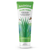 Gel de aloe vera Badger en frasco de 4 onzas, hidratación suave para piel sensible.