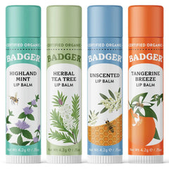Bálsamo labial menta de Badger con aroma suave para labios secos.