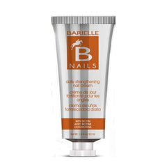 Barielle crema diaria para fortalecer uñas con biotina, ideal para uñas frágiles.