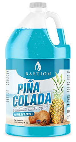 Jabón Bastion de espuma antibacteriano con aroma Piña Colada, recarga de 1 galón para uso diario.