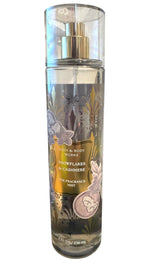 Bath & Body Works Copos de Nieve y Cachemira frasco de bruma para perfumar piel suavemente