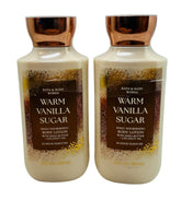 Bath & Body Works – versement de la lotion vanille douce pour nourrir la peau.