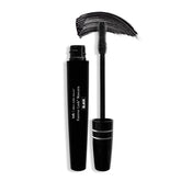 Mascara Forever Lash de billion dollar brows con aplicador que separa las pestañas.