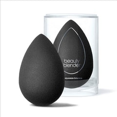 Beautyblender Pro ofrece aplicación sin rastro para un acabado limpio