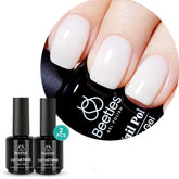 Beetles Esmalte Gel translúcido lechoso: acabado elegante para uñas.