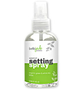 Bella Jade: botella grande de 4 oz para fijar maquillaje con acabado luminoso.