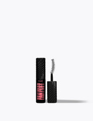 Benefit Fan Fest Mascara resistente al agua sin manchas en climas húmedos.