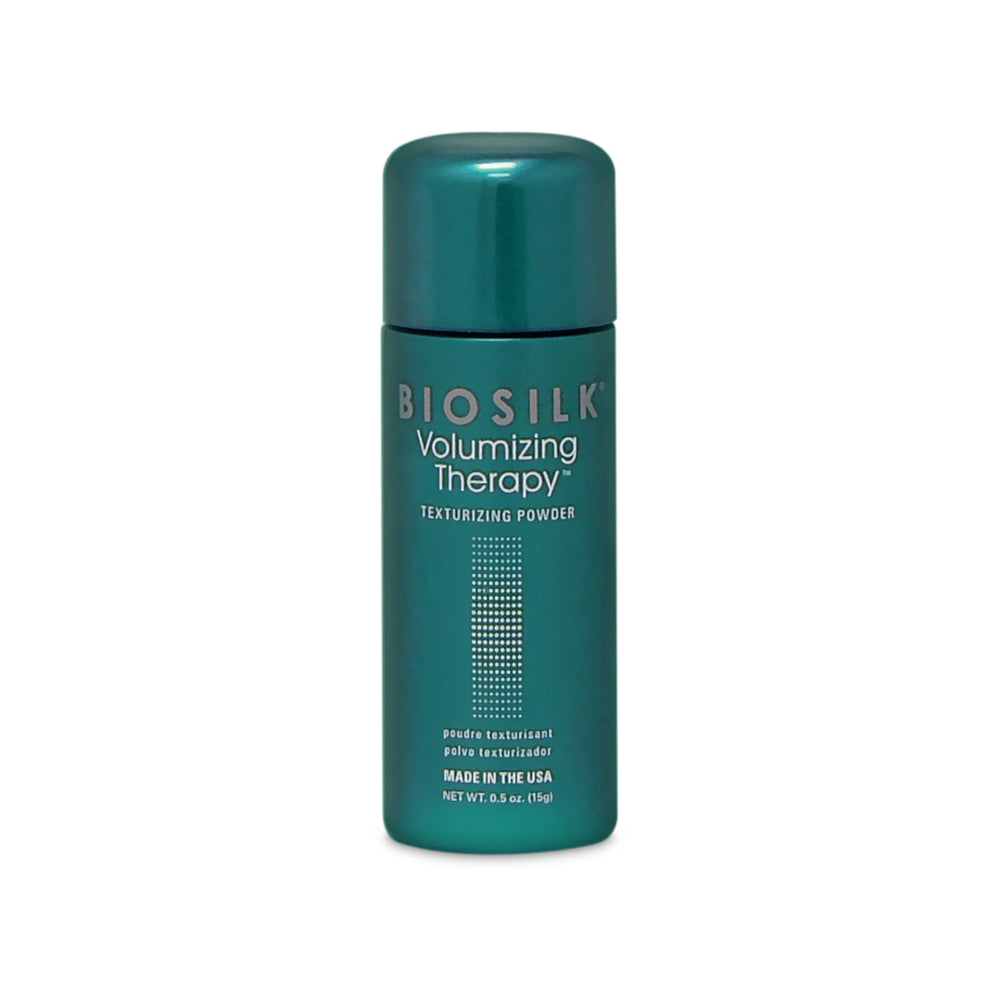 BioSilk Terapia Voluminizante, aplicación del polvo texturizante para levantar raíces durante el día
