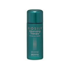 BioSilk Terapia Voluminizante, aplicación del polvo texturizante para levantar raíces durante el día