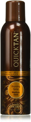 Body Drench Quick Tan, bouteille spray, offre une teinte uniforme et instantanée.