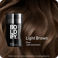 Aplicación en cabello seco con Boldify para cobertura instantánea