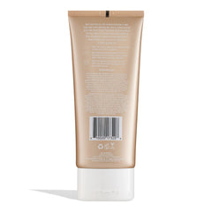 Aplicación de Bondi Sands Gradual Tanning Lotion en la mano para control del tono