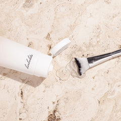 Borboleta application douce, massage du gel nettoyant pour cils et extensions.