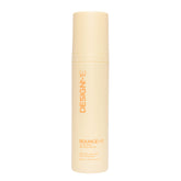 Design.Me Bounce.Me gel en pulverizador para activar rizos y definición duradera.