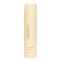 Design.Me Bounce.Me gel en pulverizador para activar rizos y definición duradera.