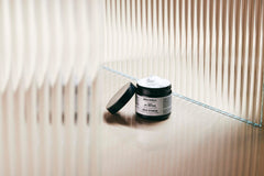 Texture légère de Brickell Crème Visage, absorption rapide pour teint frais