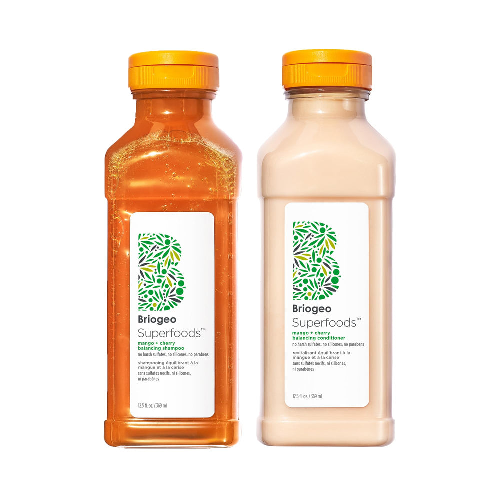 Briogeo Superfoods Mango + Cherry: botella de champú para equilibrar el aceite del cabello.