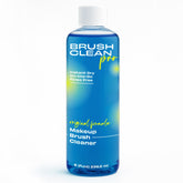 Brush Clean Pro en acción limpiando una brocha de maquillaje con limpieza profunda.