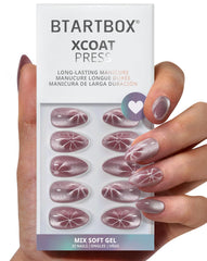 BTArtbox Berry Spark uñas glitter en forma almendra para un acabado deslumbrante.
