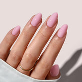 BTArtbox Uñas Almond pastel, corte corto para aspecto natural.