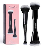 Brocha doble de Bueart Design para base y corrector, suavidad que facilita un acabado uniforme.
