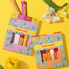 Burt's Bees In Full Bloom con cera de abejas y vitamina E, labios hidratados