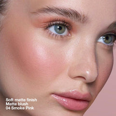 CAKAILA Blush: pigmentos mate para un look ligero y fresco.