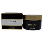 Carolina Herrera Good Girl Body Cream botella, hidratación suave y fragancia distintiva.