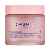 Caudalie Resveratrol-Lift crema-frasco: textura suave para uso diario y confort.