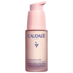 Caudalie Resveratrol-Lift serum bote: firmeza visible y hidratación suave para la piel.