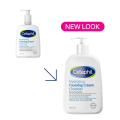 Cetaphil-aplicacion-limpieza-facial-mano, demostrando la experiencia de lavar rostro con espuma suave.