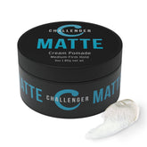 Challenger Pomada Mate, botella de 3oz, acabado mate natural para un look pulido.