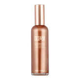 Coco & Eve Antioxidant Glow en botella aporta brillo radiante y piel suave.