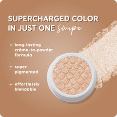ColourPop Super Shock Shadow permite delineado cremoso para un look definido.