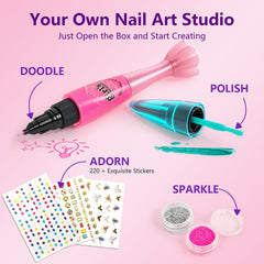 Combaybe pegatinas para uñas para personalizar manicuras rápidamente.