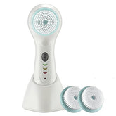 Conair True Glow brosse visage etanche pour nettoyage en profondeur.