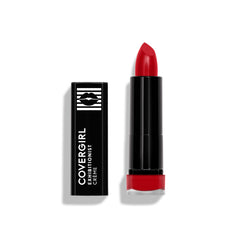 COVERGIRL Exhibitionist Rojo Real, empaque visible, color vibrante en una aplicación suave.