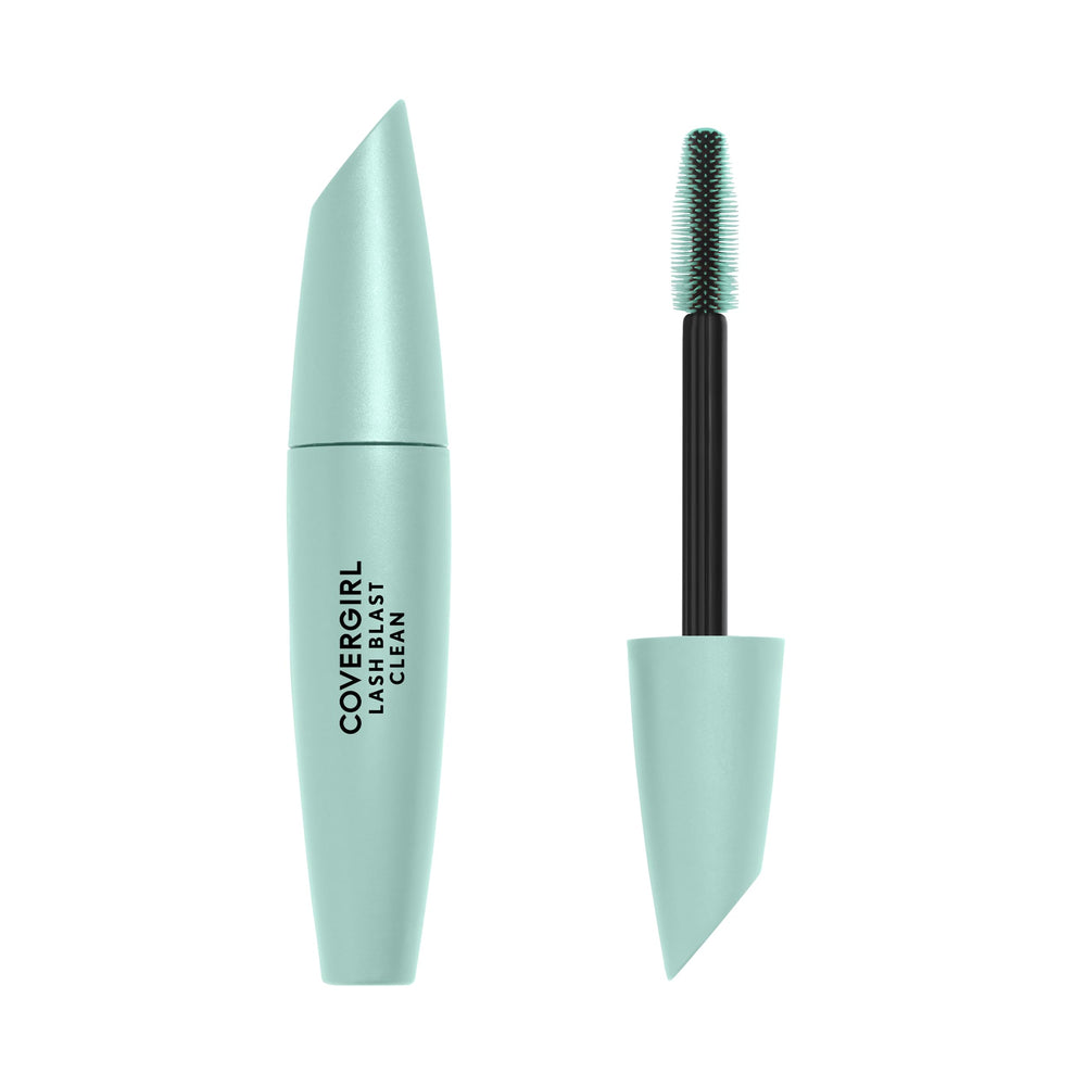 Rímel COVERGIRL Lash Blast Clean: aplicación suave y sin grumos para pestañas definidas.