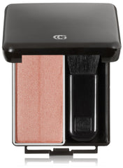 COVERGIRL rubor tono neutro suave aplicado para un look natural